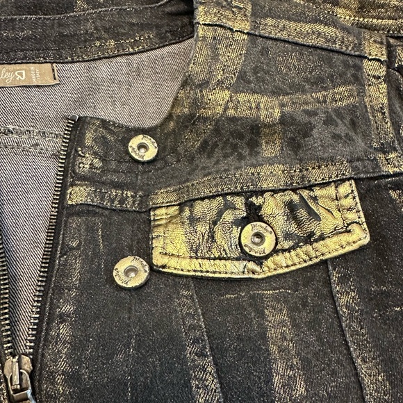 Maryley Made in Italy Jackets & Blazers - Italy! MARYLEY Jean Jacket Wow Crop Dark w/Distressed Gold Highlights Sz L
